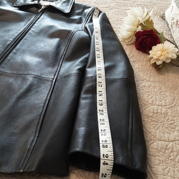 CASUAL CORNER ANNEX, BEAUTIFUL GENUINE BLACK LEATHER JACKET, SIZE SMALL - Picture 9 of 16